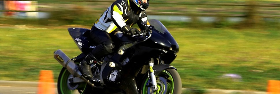 Extreme Motorcycle Driving